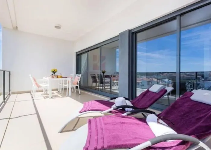 Stunning View - Two Bedrooms In Lagos