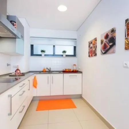 Stunning View - Two Bedrooms In Лагуш