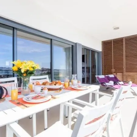 Apartment Stunning View - Two Bedrooms In Lagos