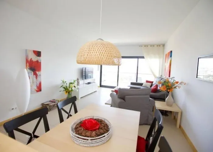 Stunning View - Two Bedrooms In Лагуш